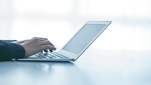 通信教育講座、eラーニング(2,000種以上)